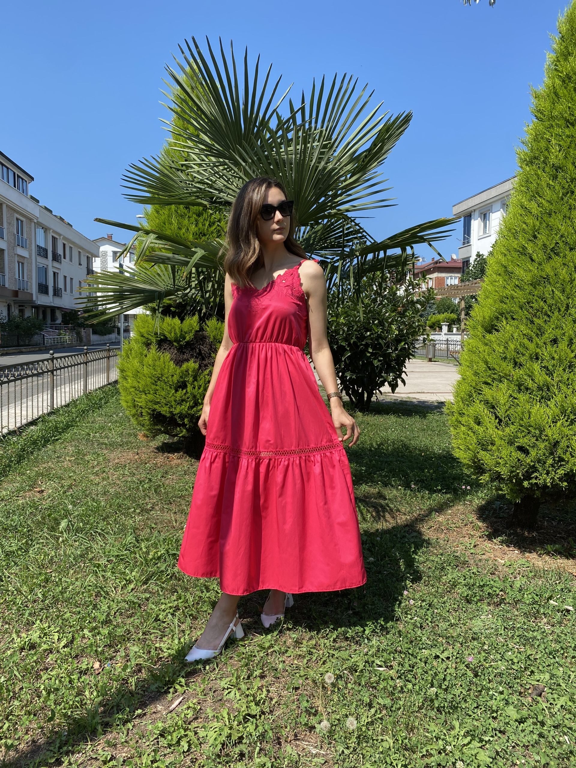 Fuşya Göğsü Fistolu Elbise - Görsel 3