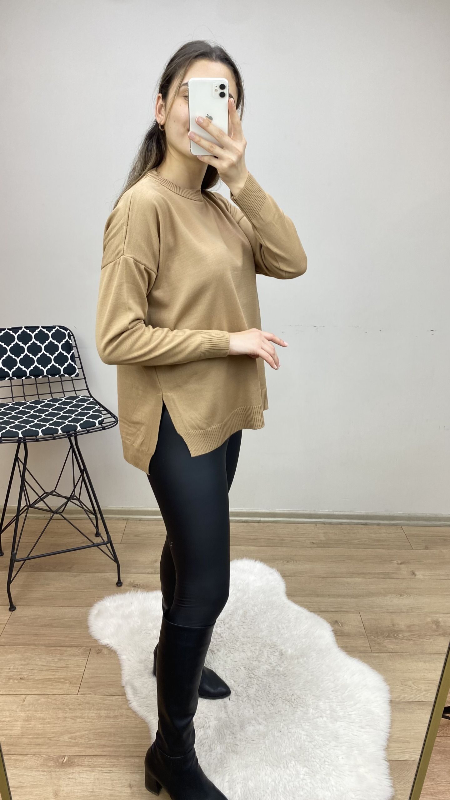 Camel Bisiklet Yaka Yırtmaçlı Kazak - Görsel 4