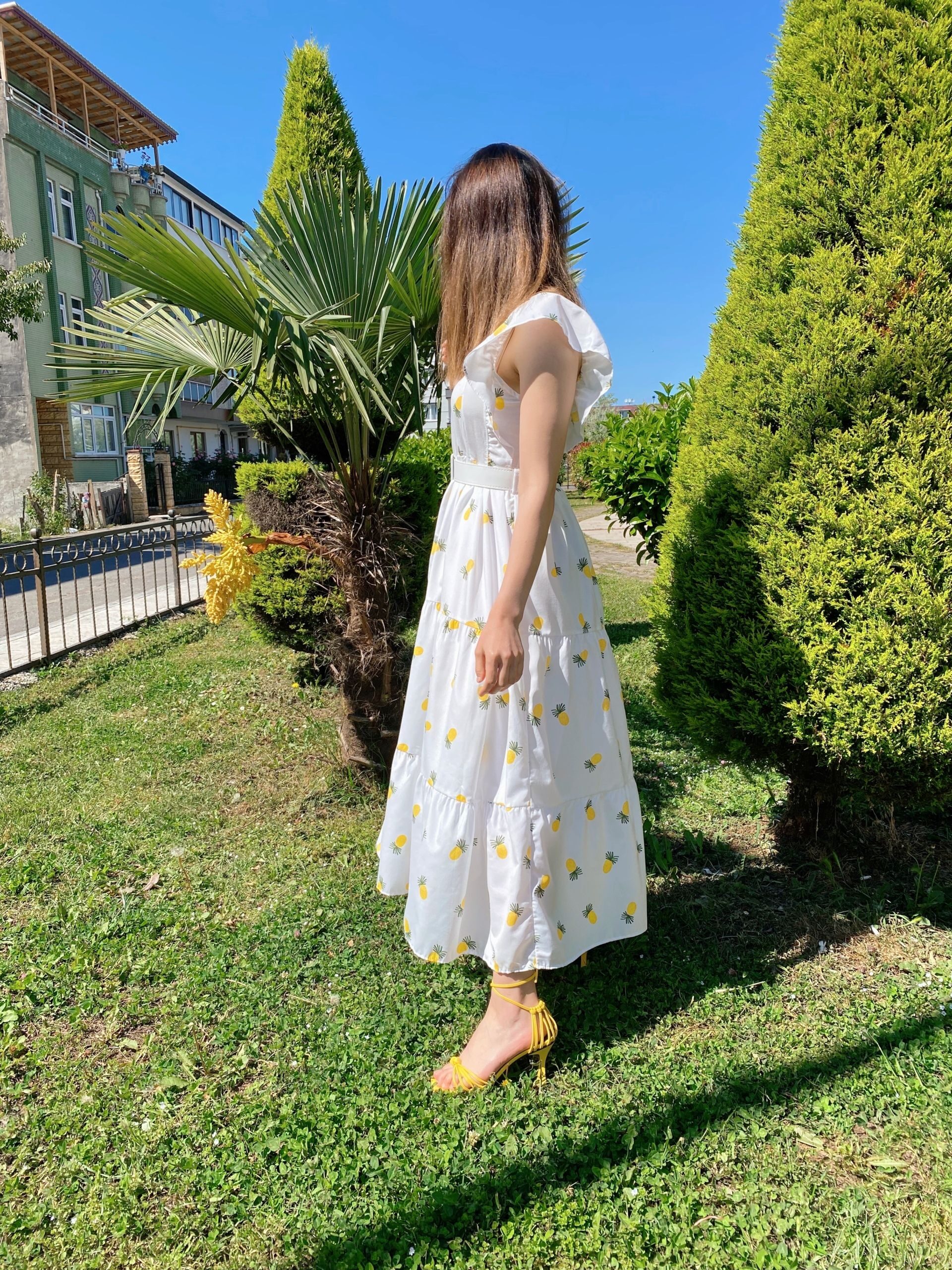 Beyaz Ananaslı Kemerli Elbise - Görsel 3