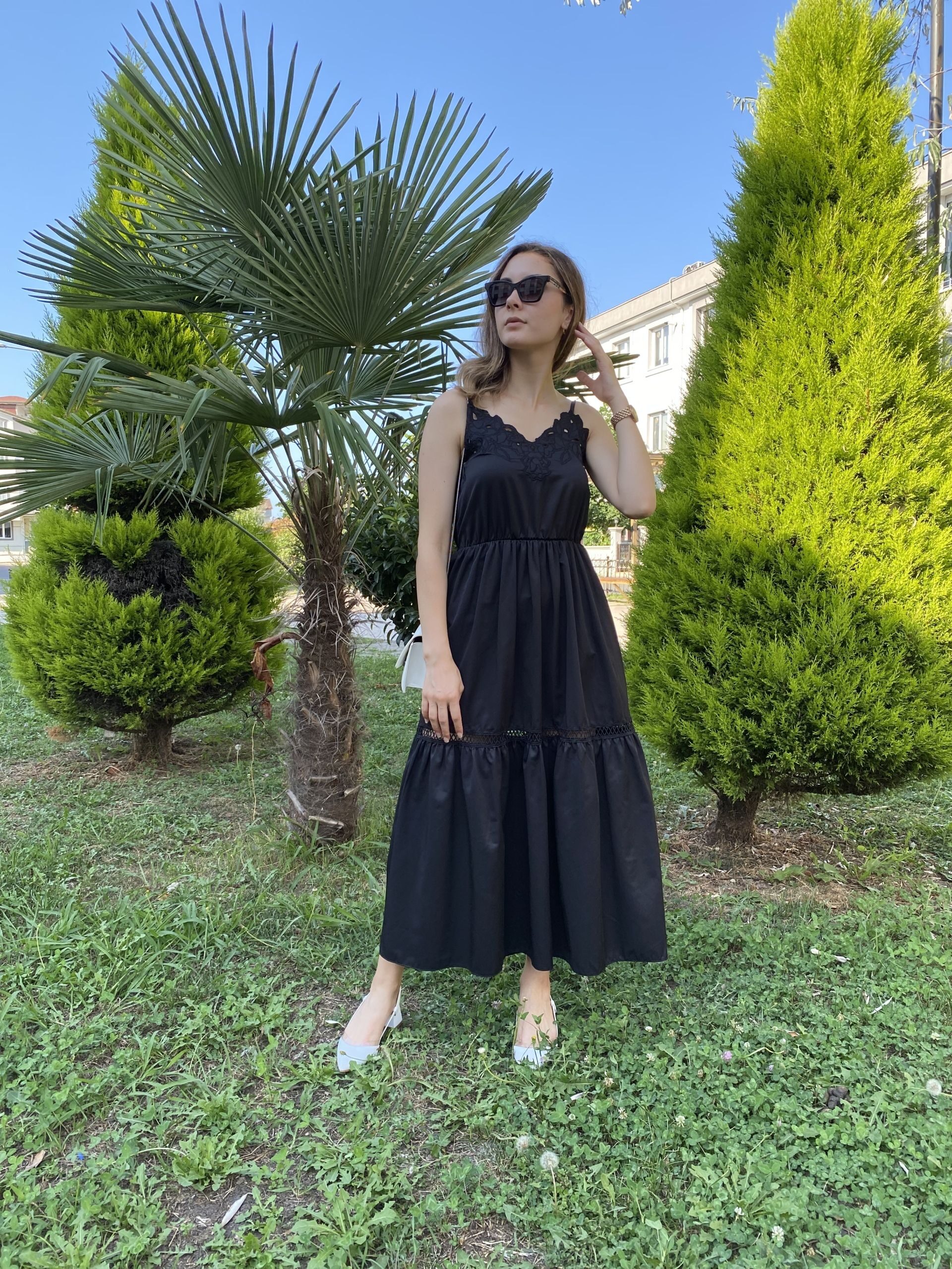 Siyah Göğsü fistolu Elbise - Görsel 7