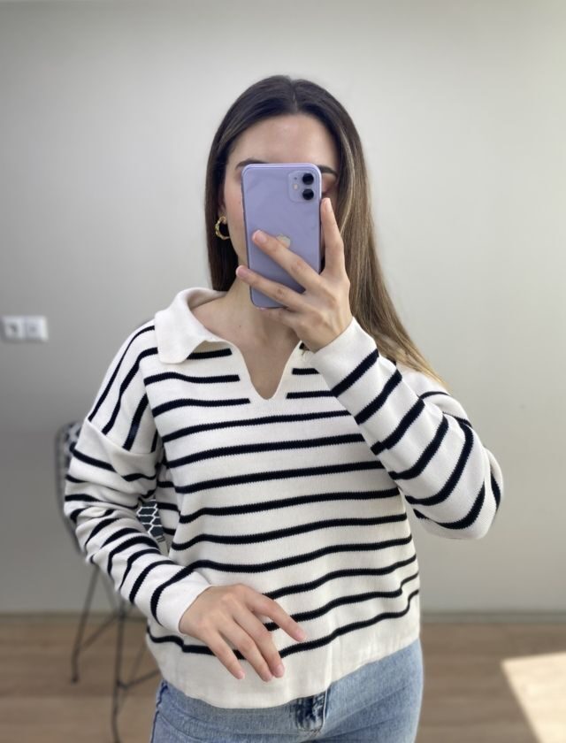 Beyaz Çizgili Polo Yaka Kazak