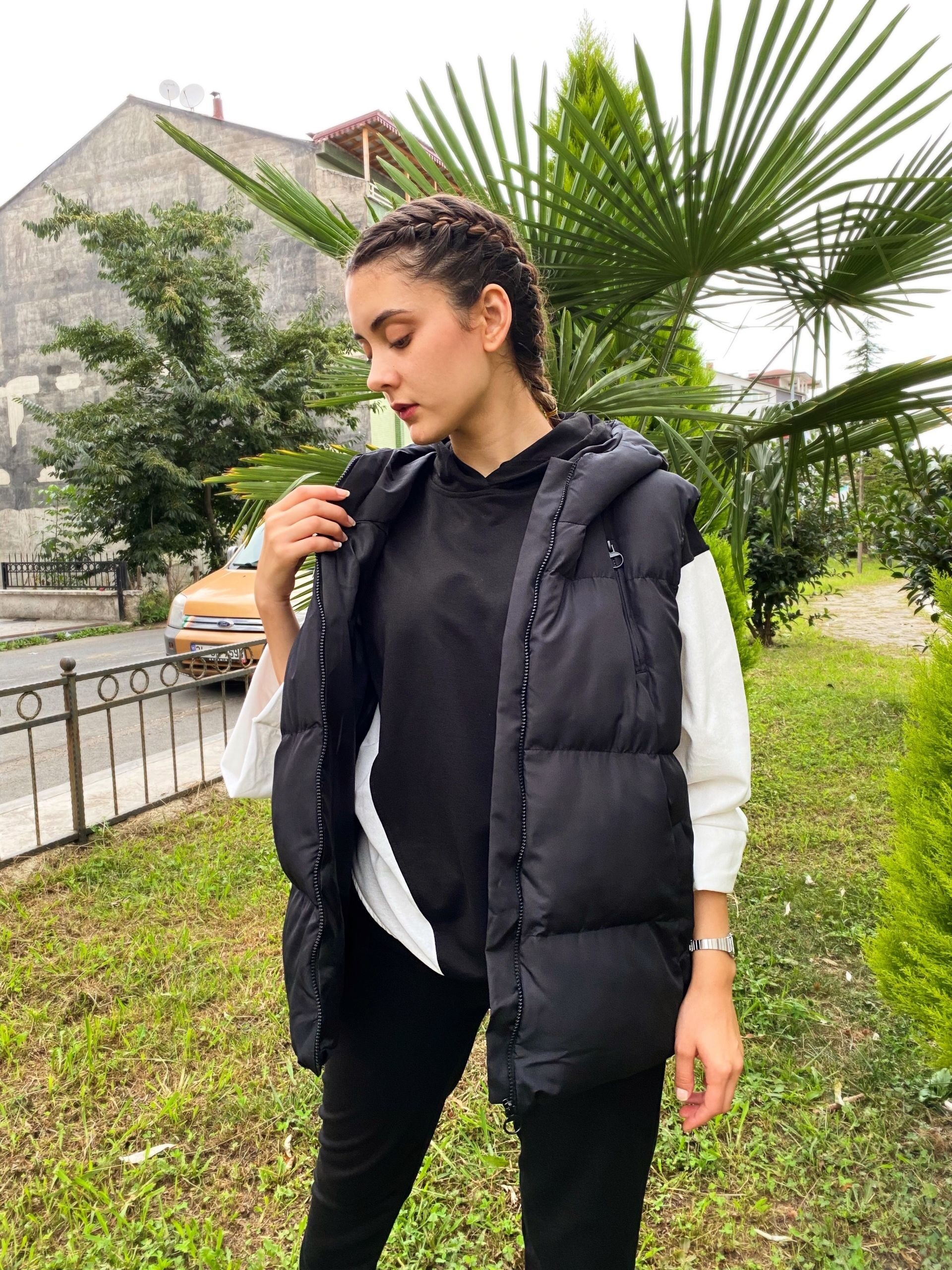 Siyah Oversize Şişme Yelek - Görsel 3