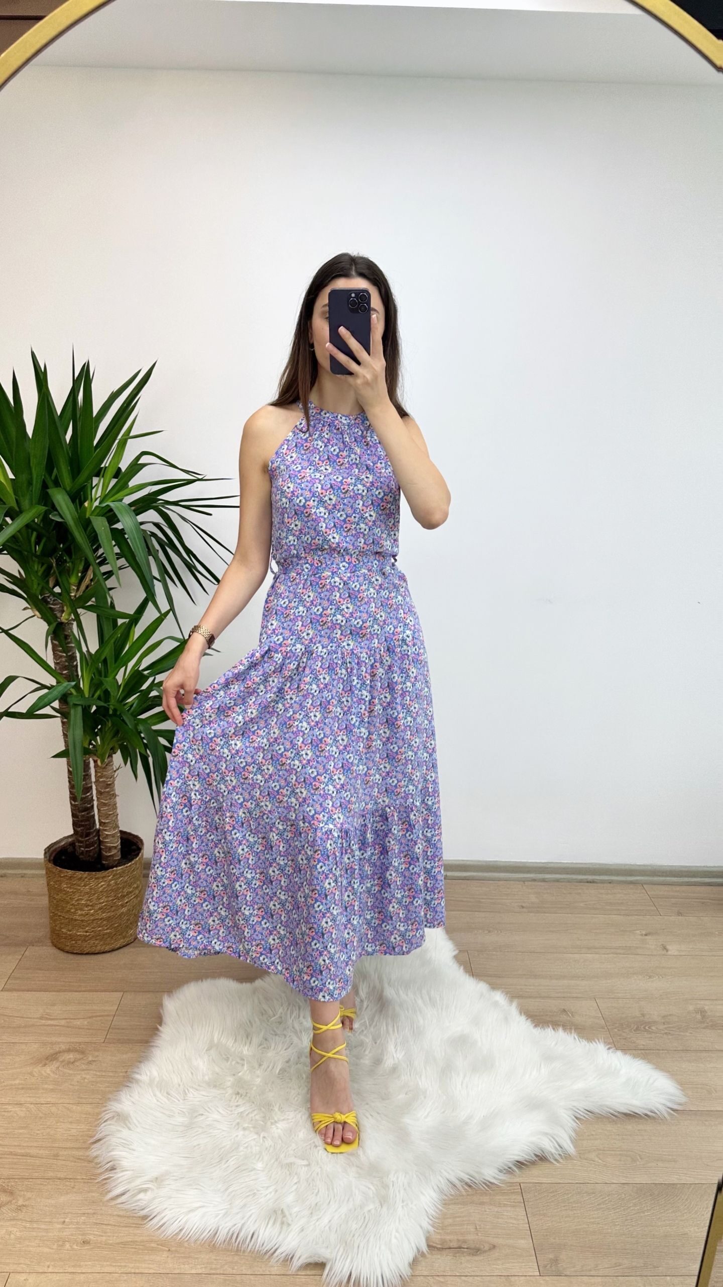Lila Çiçek Desen Halter Yaka Elbise - Görsel 2