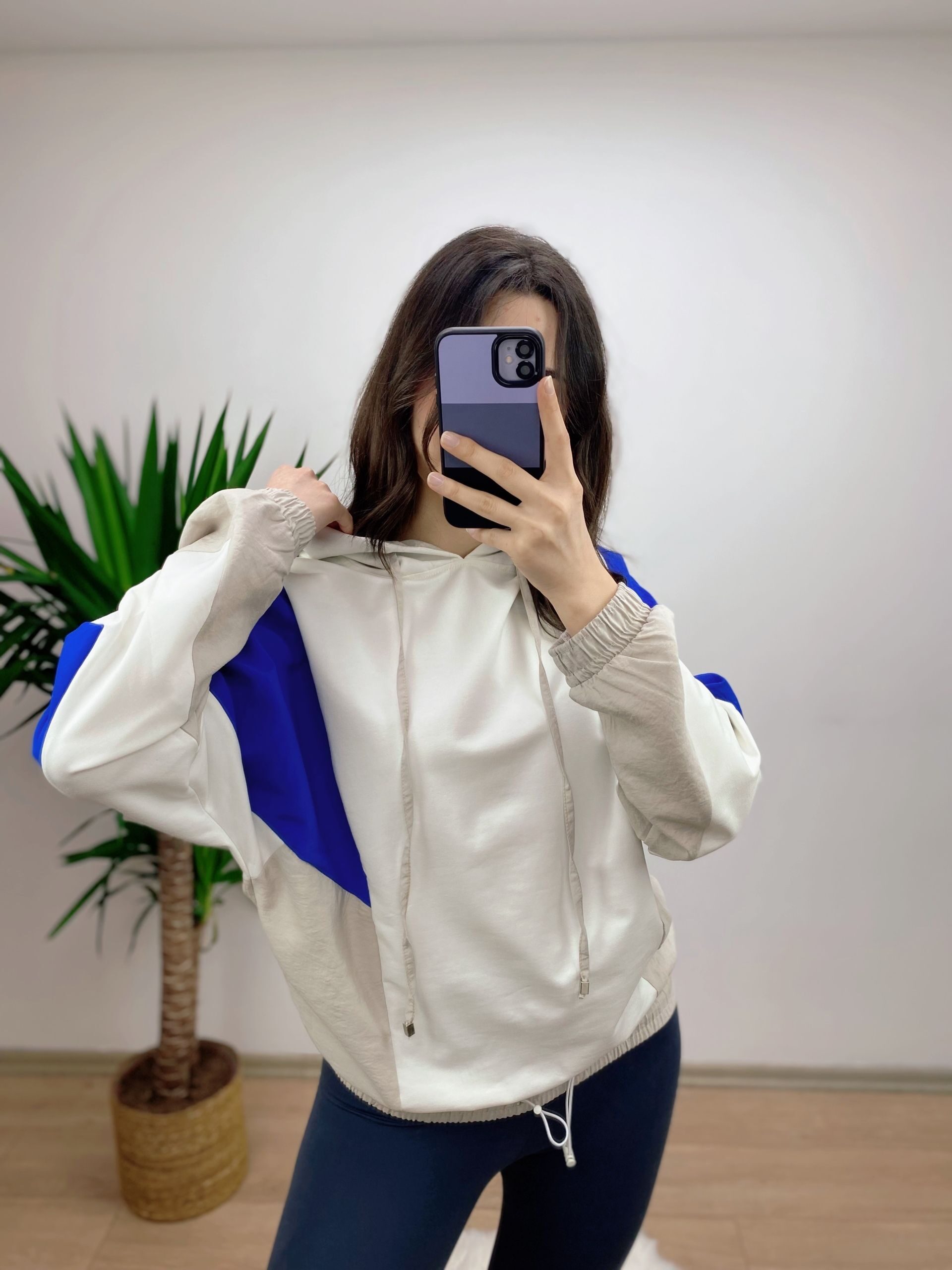Marka Model Kapşonlu Sweat