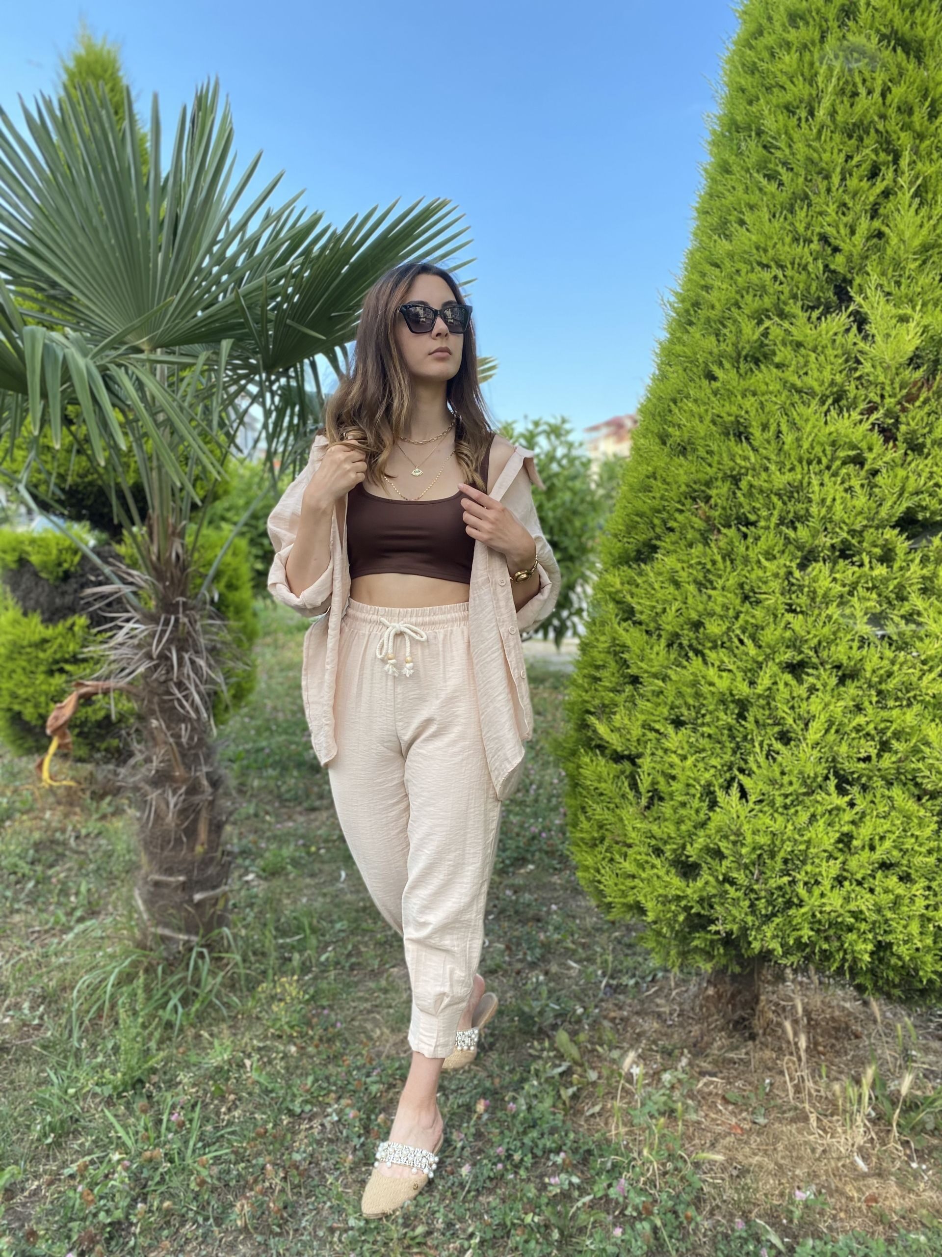Bej Beli İpli Paça Pensli Pantolon