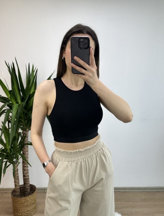 Siyah Dilvin Halter Yaka Crop