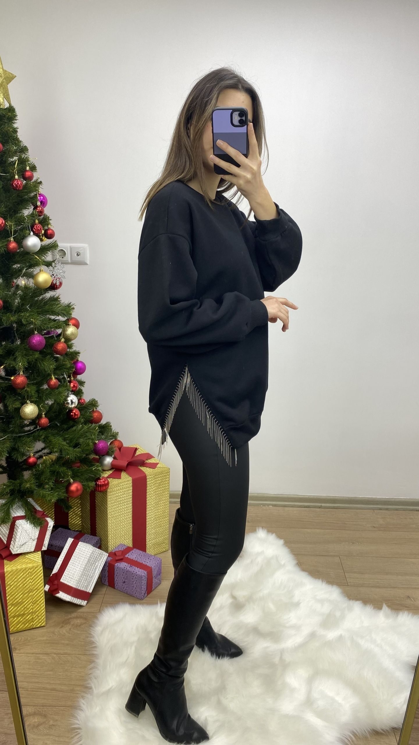 Siyah Yandan Zincirli Sweat