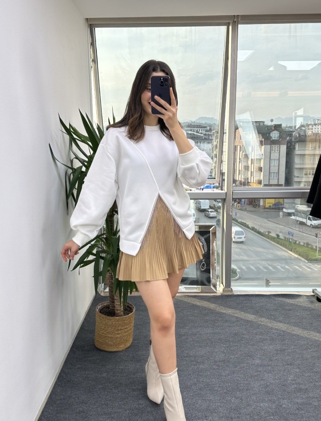 Beyaz Zincir Detay Şardonlu Sweat